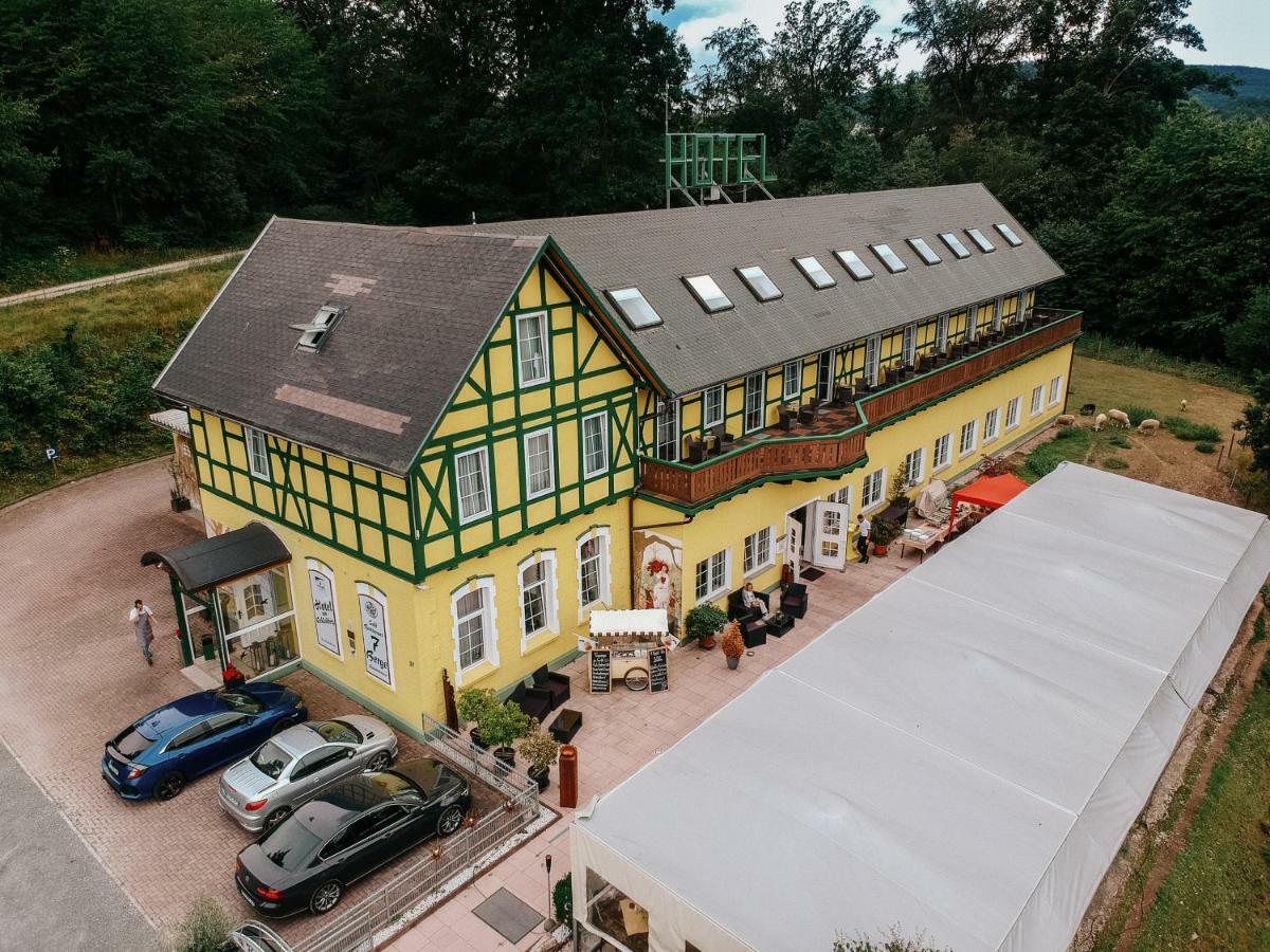 Hotel Restaurant 7 Berge Am Schlehberg Alfeld  Exterior foto